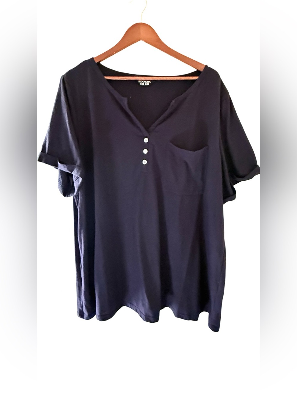 BloomChic, Split Neck Button Detail T-Shirt (Size 3X)